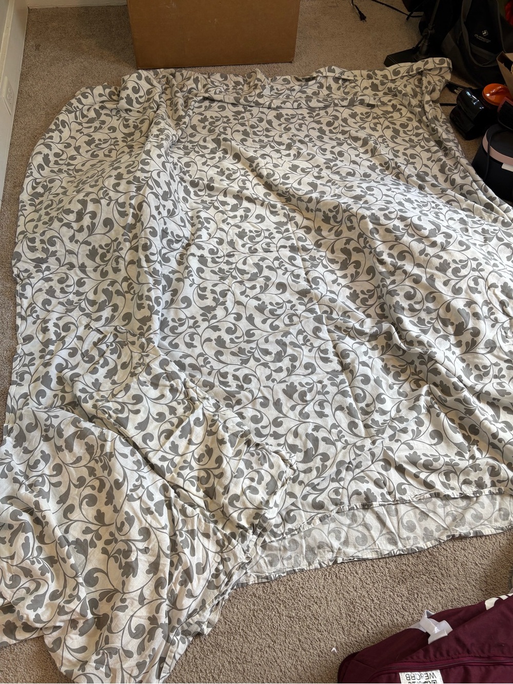 IKEA White and Gray Floral Vine Duvet Cover with two pillow cases
